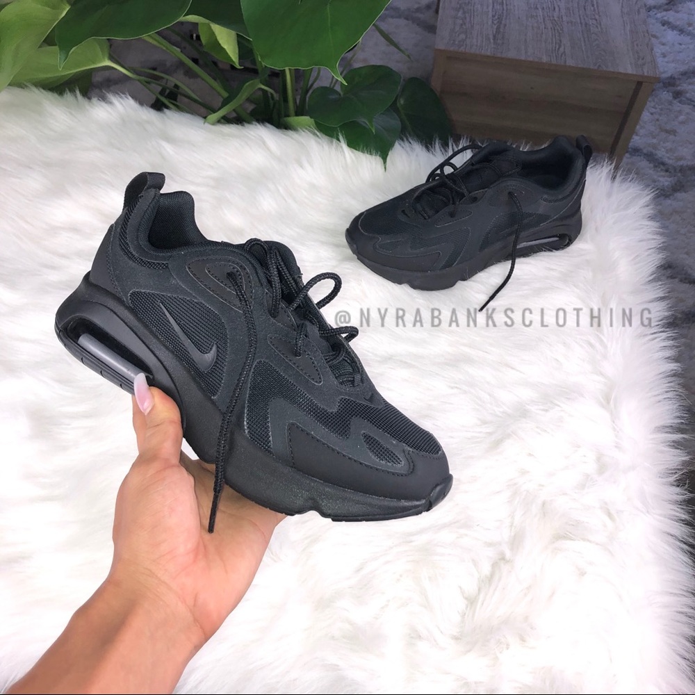 Nike: Air Max 200 Black